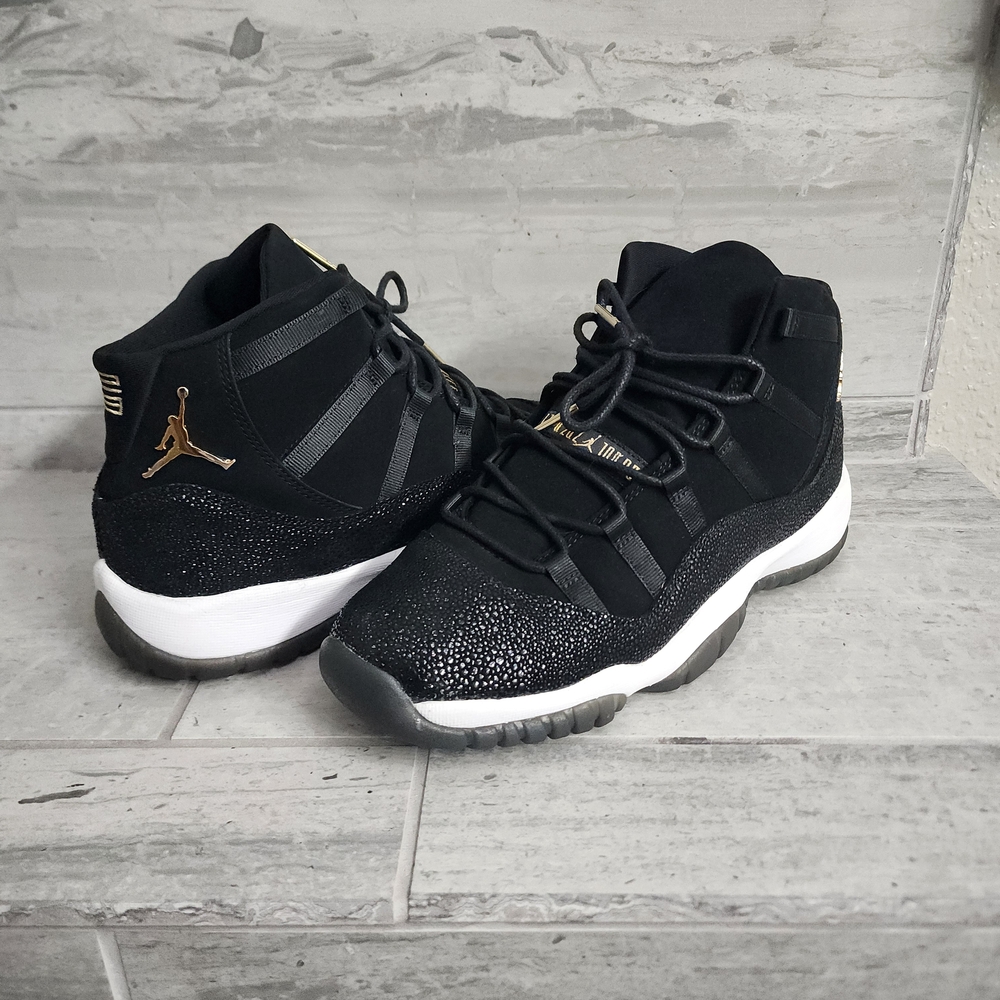 Air Jordan 11 Retro Heiress Black/metallic Gold-white Size 10 Womens